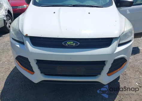 2015 Ford Escape S из США, поврежденный, VIN 1FMCU0F7XFUA82189